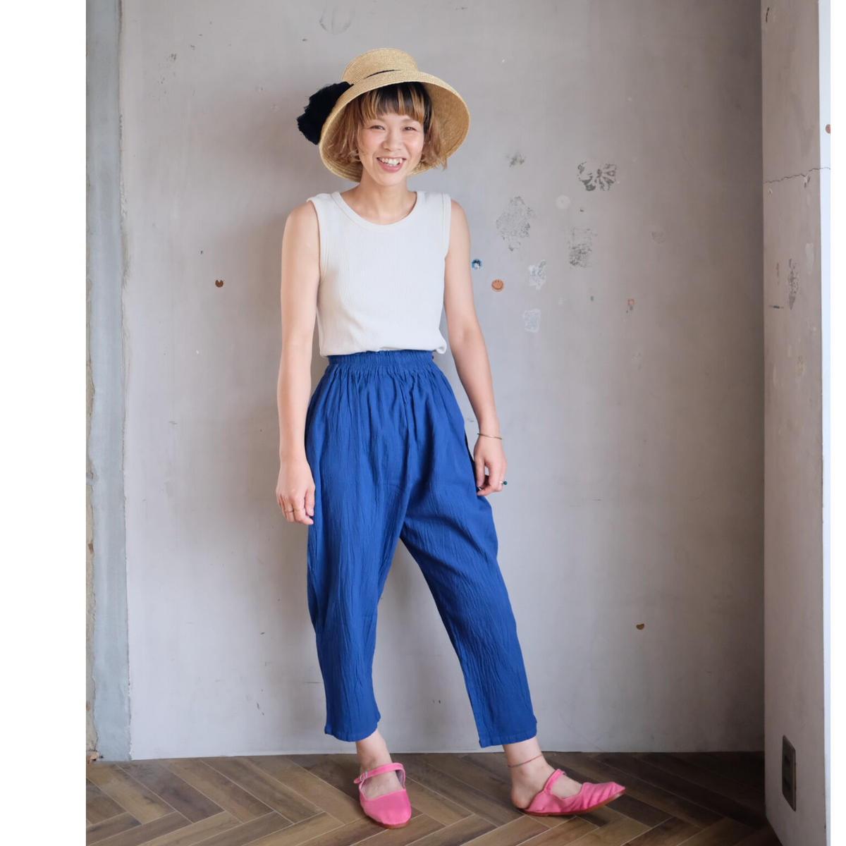 ヂェン先生の日常着 ブルー テーパードパンツ S