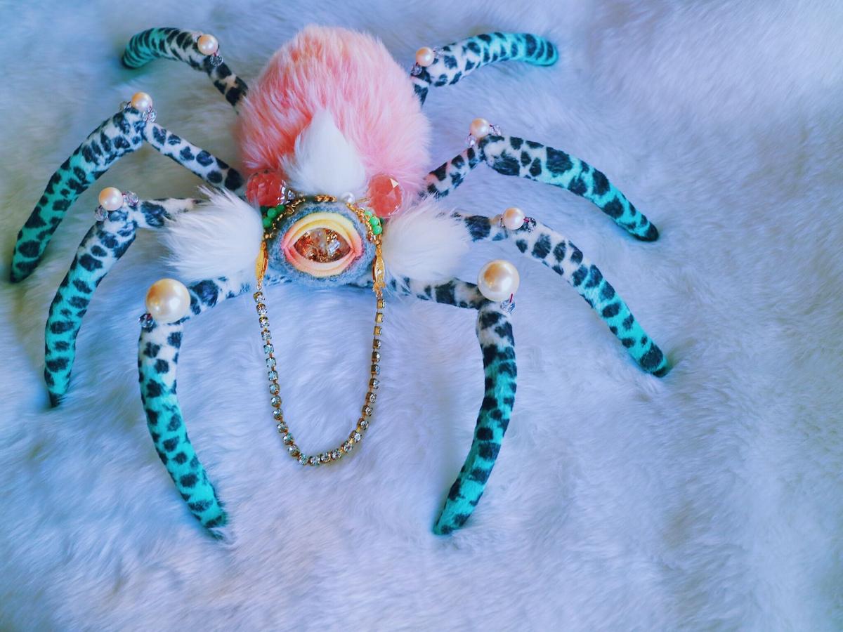 単眼蜘蛛riri Orgone Creatures 単眼蜘蛛riri Orgone Creatures