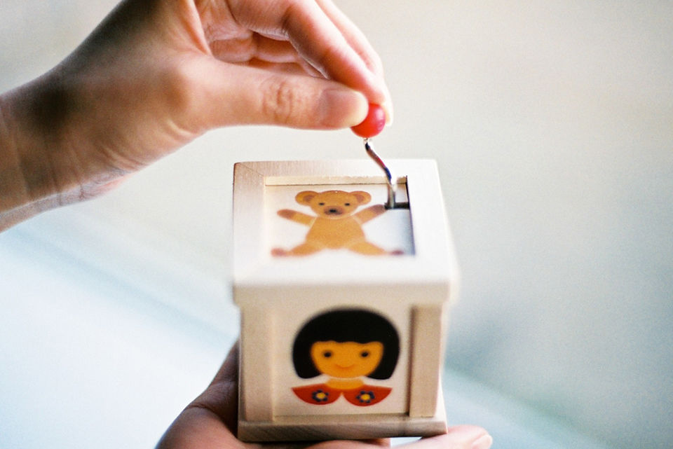 アトリエニキティキ 手回しオルゴール ミュージックボックス（大）白木