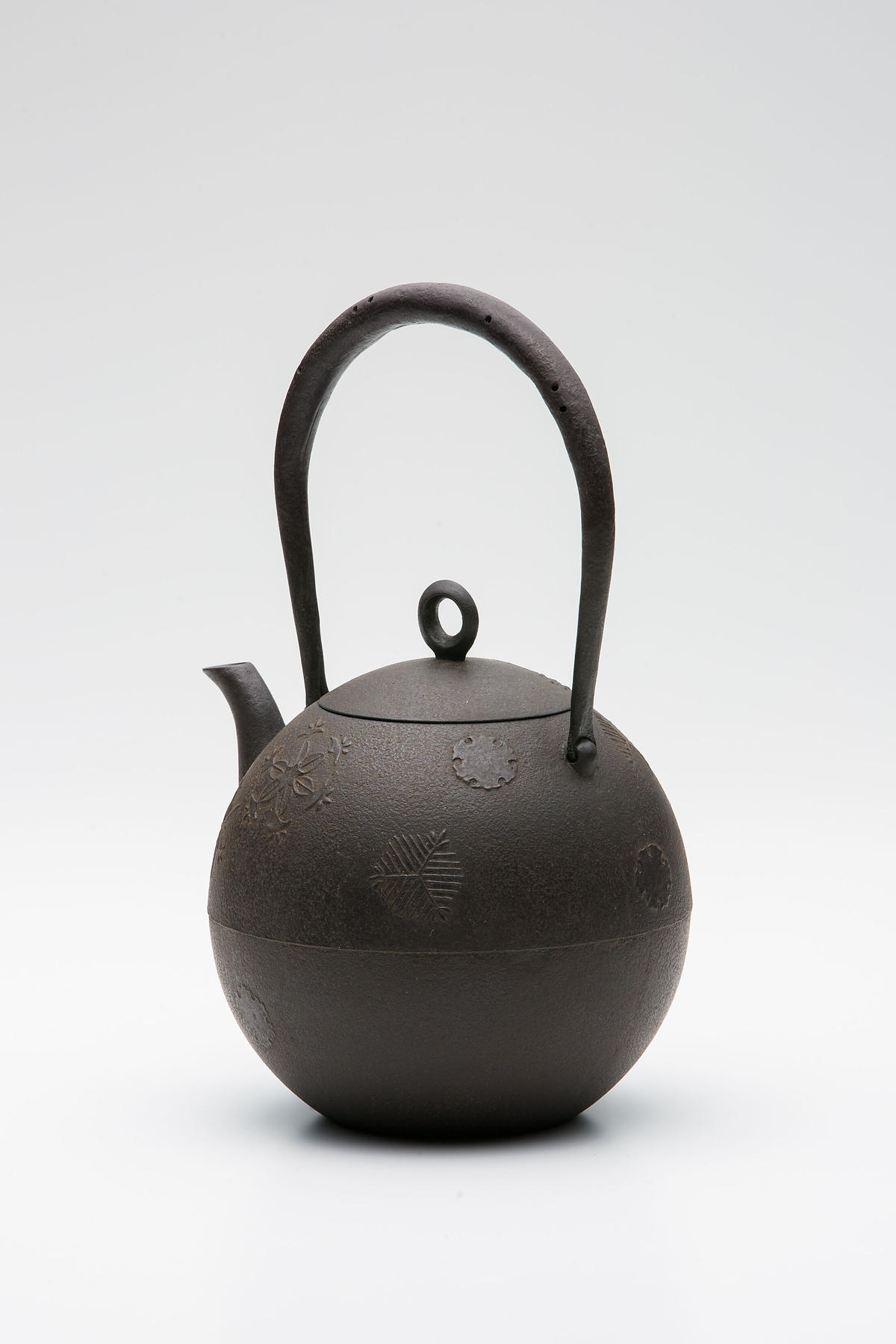 再再再..販 鈴木盛久工房 南部鉄器鉄瓶(カエル、大) | tatihome.com