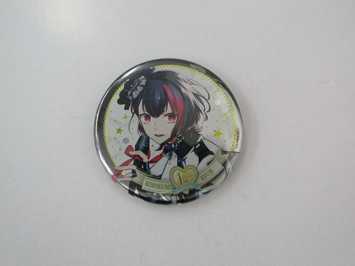 是国竜持 黒スーツ 缶バッジ