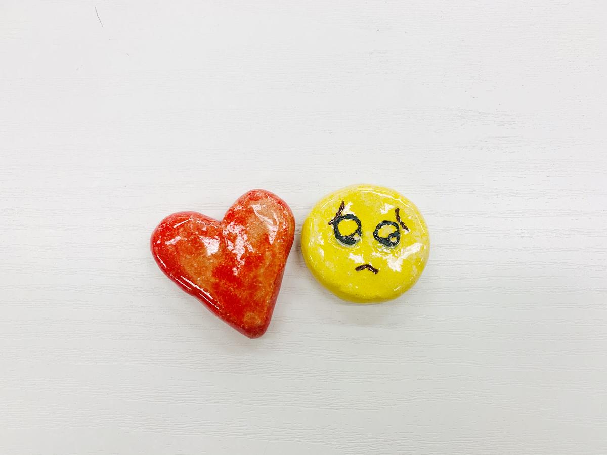 顔文字箸置き ぴえん ハート ナチュラルスタイル工芸部のお店