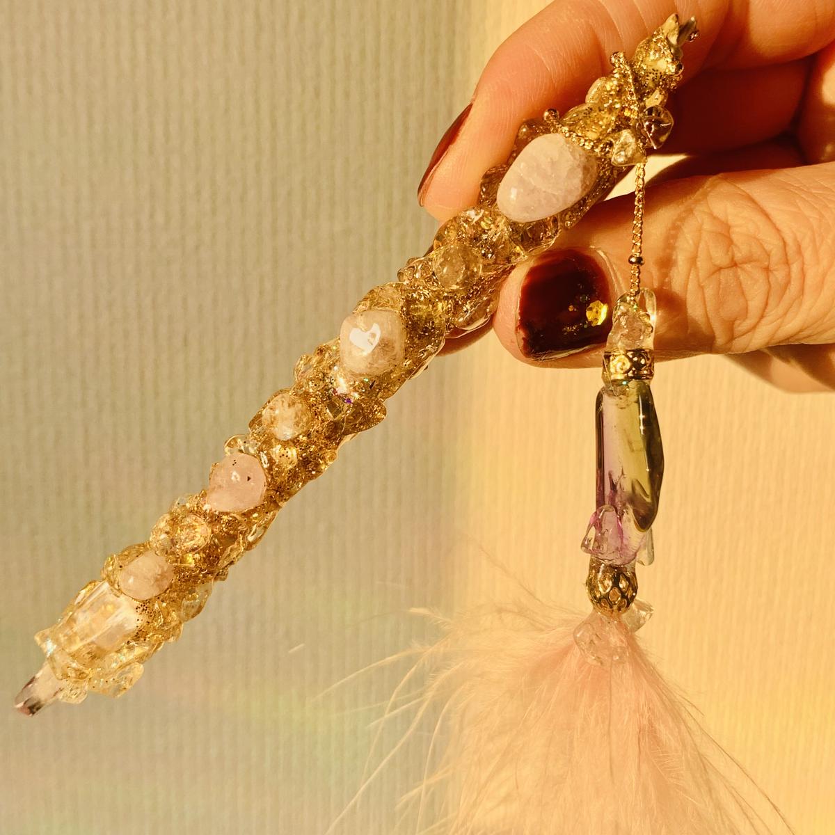 在庫切れ】 【人魚姫✖️ローズクォーツクリスタルワンド】天然石 愛の