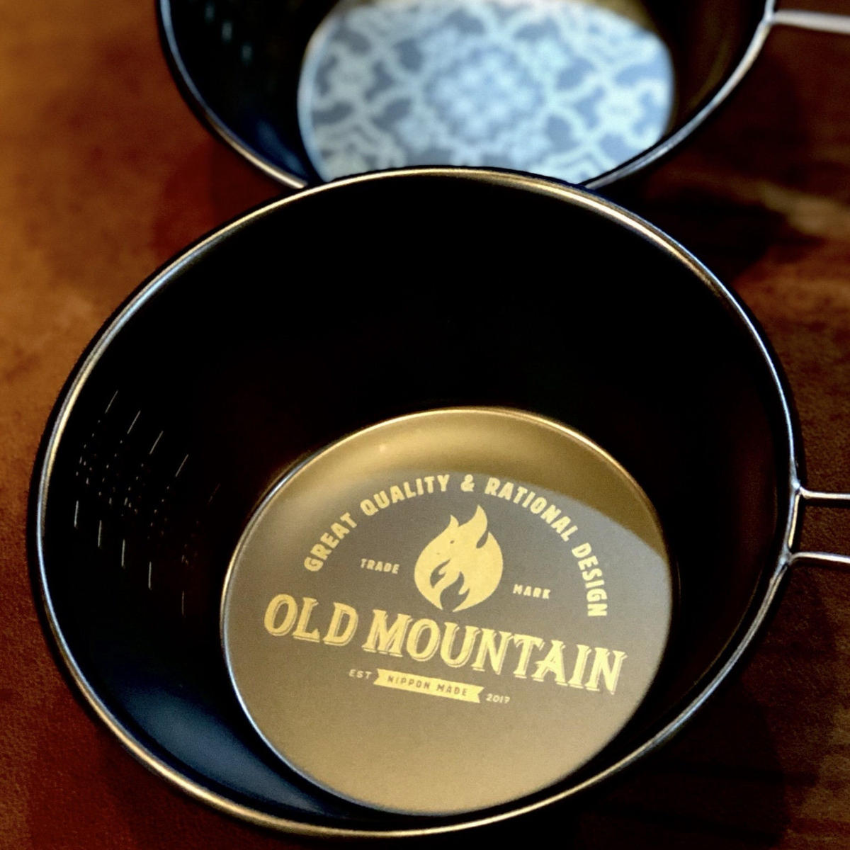 SomAbito×OLDMOUNTAINコラボ ブラックシェラカップ スタンダードロゴ