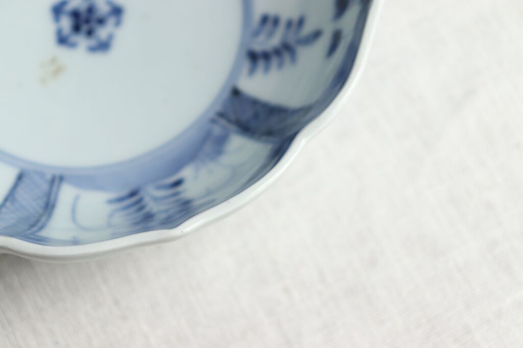 正規 江戸中期 藍九谷 草花図中皿 直径17.4㎝ Y4-1111①