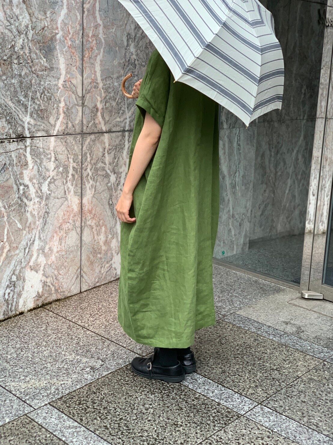 Yarra リトアニアリネンボックスワンピース Pivoine