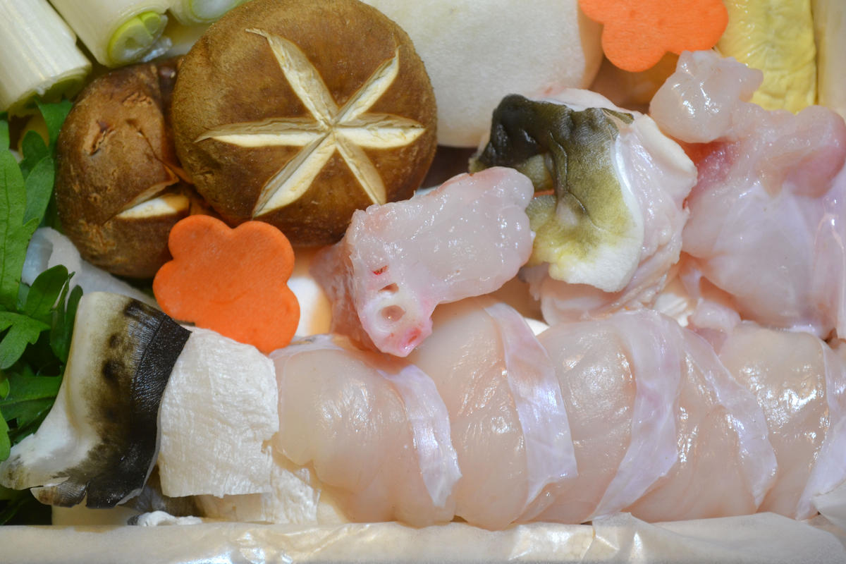 【京料理ちもと】おうち時間が楽しくなる一品ふぐ「福」を呼ぶてっちり鍋＜2月25日～27日到着分...