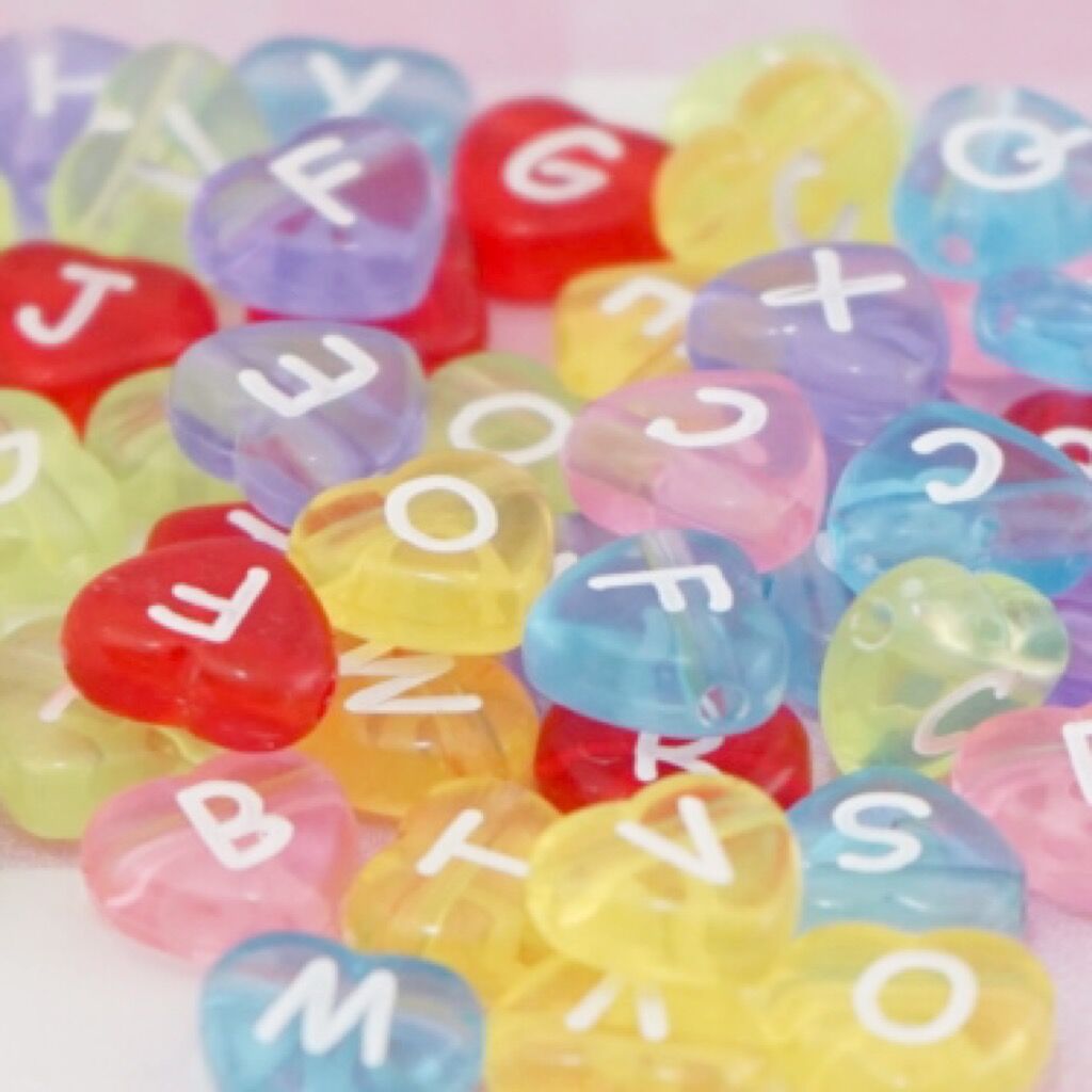 アルファベット クリアハートビーズ ハンドメイド パーツ 素材 キッズアクセサリー かわいい