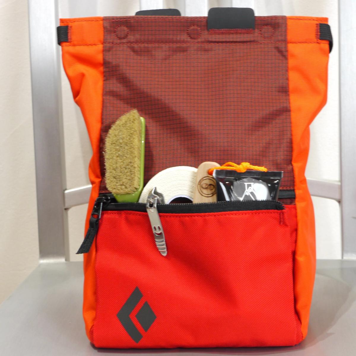 BLACK DIAMOND MONDO CHALK POT Red 2023 The R...