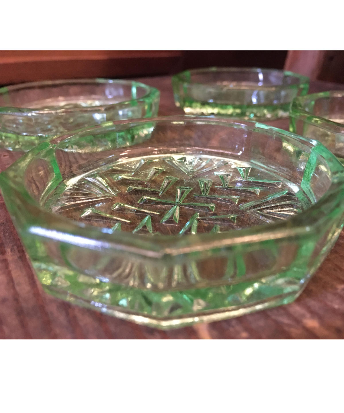 グリーンガラス十角形十字型コースター 昭和レトロ 昭和３０年代 れいゆぅる Rayures