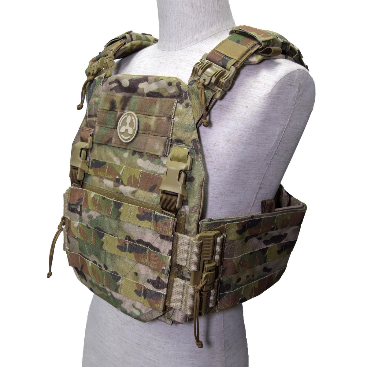 軍放出品】SAFARILAND（サファリランド）ボディーアーマー サイズLR