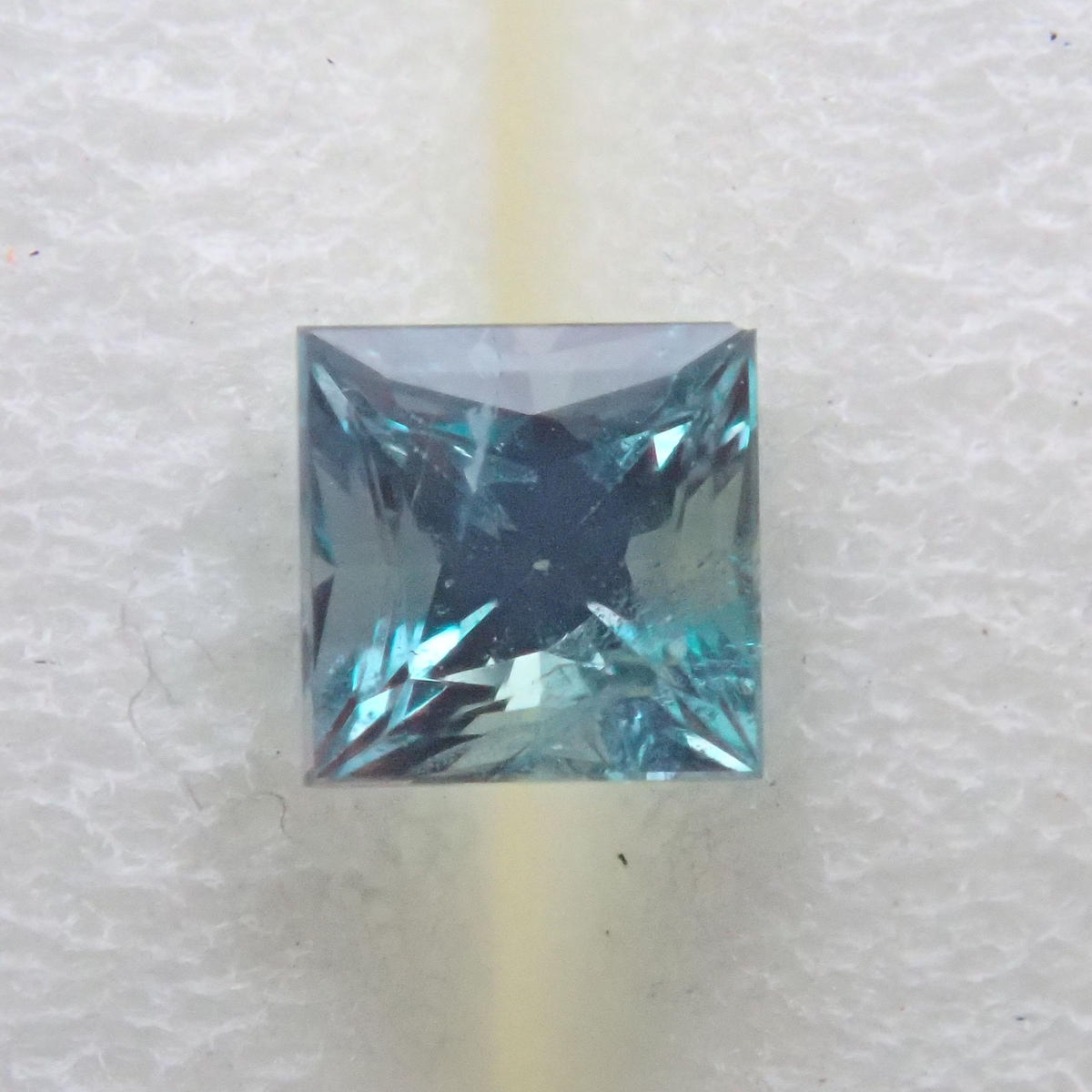 在庫限り 6 30まで限定販売 アレキサンドライト 宝石 ルース ０ ６３ｃｔ 宅送 Greenandfresh Com Co