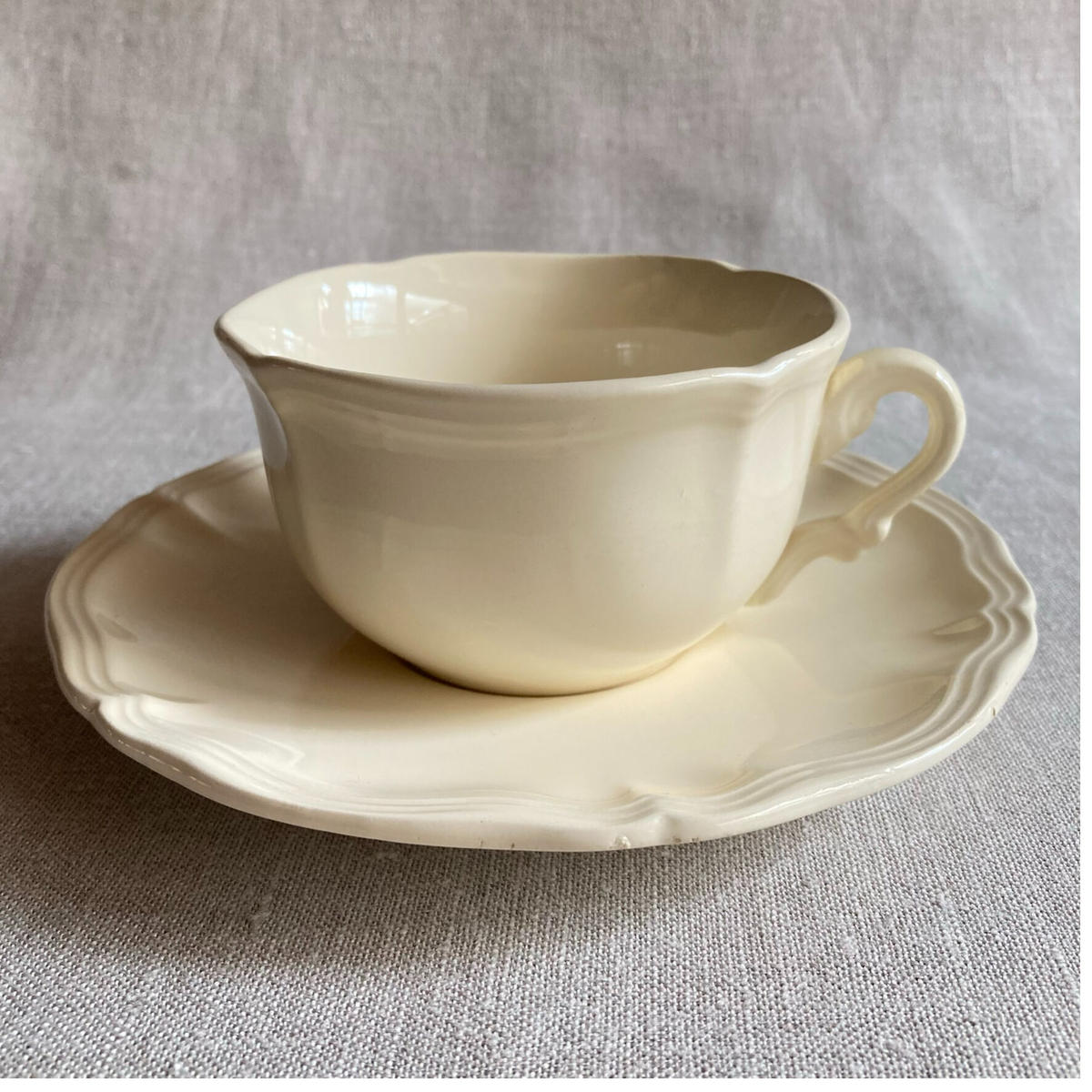 フランスアンティーク SARREGUEMINES窯 花リム ソーシエール