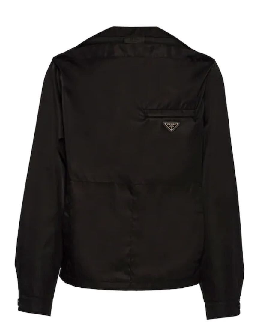 新品21SS☆PRADA Re Nylon プラダ ブルゾンジャケット プルオーバー 新品21SS☆PRADA Re Nylon プラダ ブルゾンジャケット プルオーバー