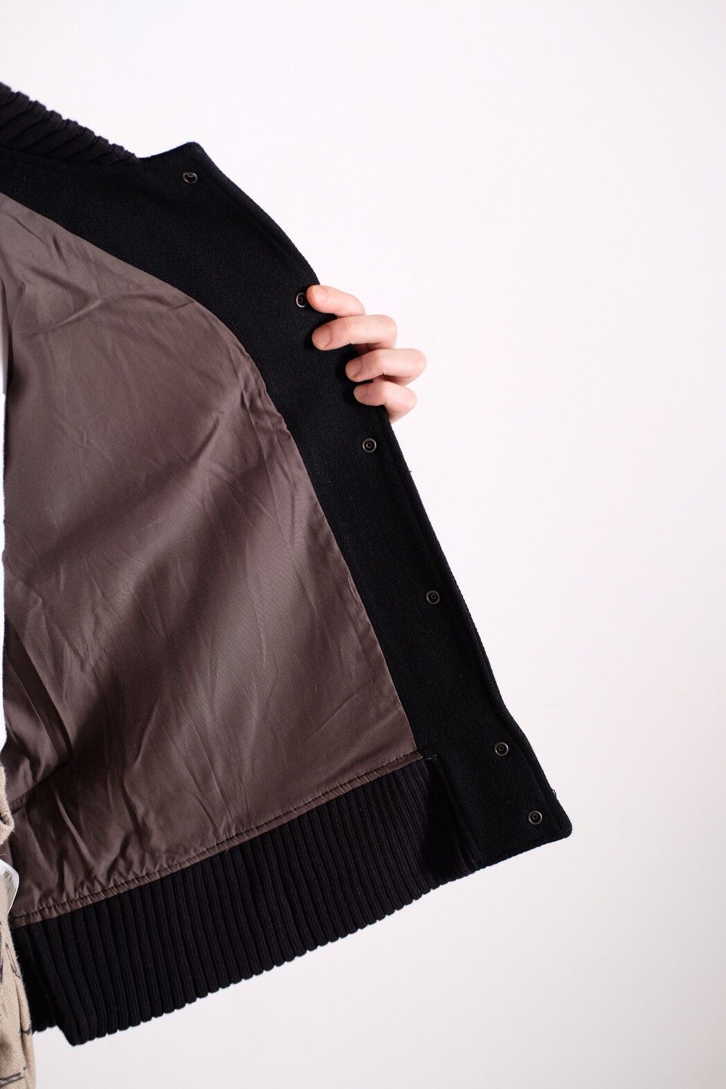 ANCELLM / SIDE SLIT VARSITY JACKET -BLACK- | ta...