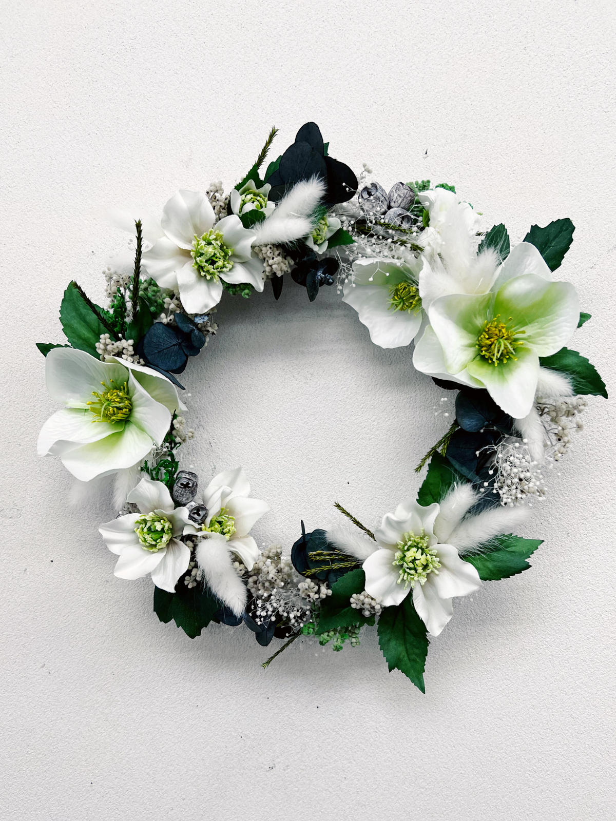 癒しと浄化のホワイトリース (クリスマスローズ) | ハッピーフラワーシイズ