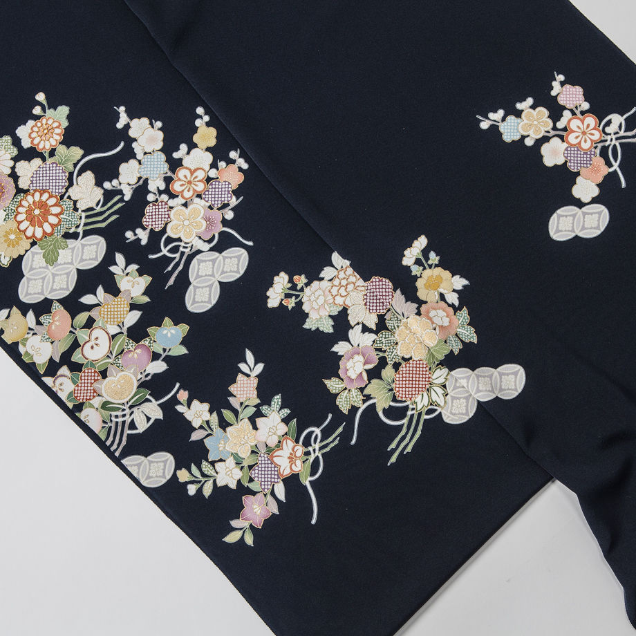 付下げ 友禅の金駒刺繍 上品な加工 紋なし 正絹 AK-6561 草花文の京友禅附下 金駒繍（きんこまぬい） 浜ちりめん お仕立