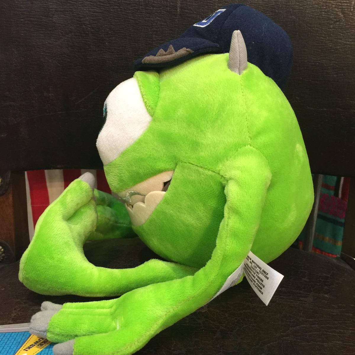 モンスターズユニバーシティ マイクワゾウスキーぬいぐるみ Sojiji Base Garage