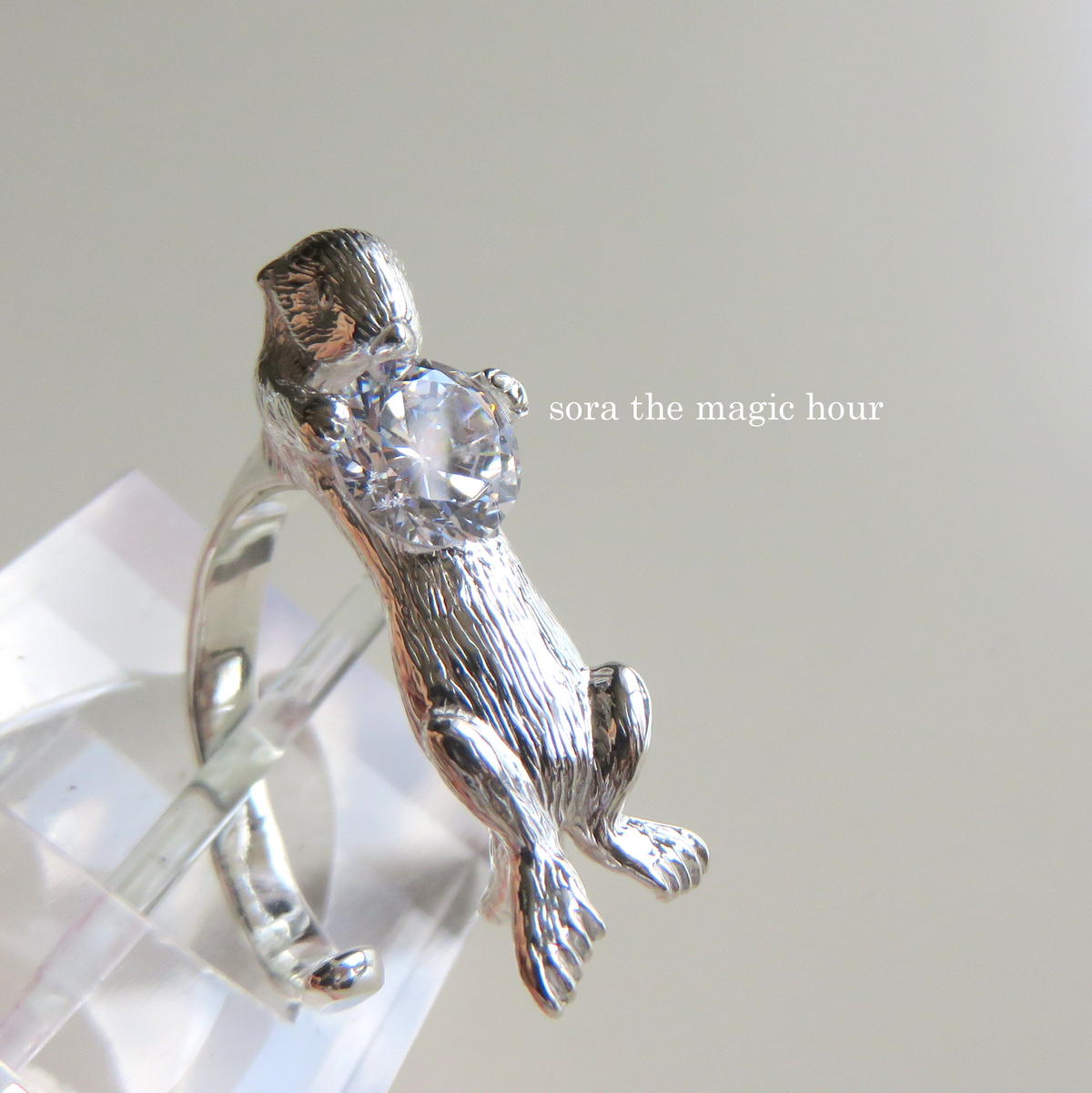 最新エルメス ぷかぷか石もちラッコのフリーリングボリューミーなシルバーアクセサリー 受注生産 シルバー 素材 Www Azns Org