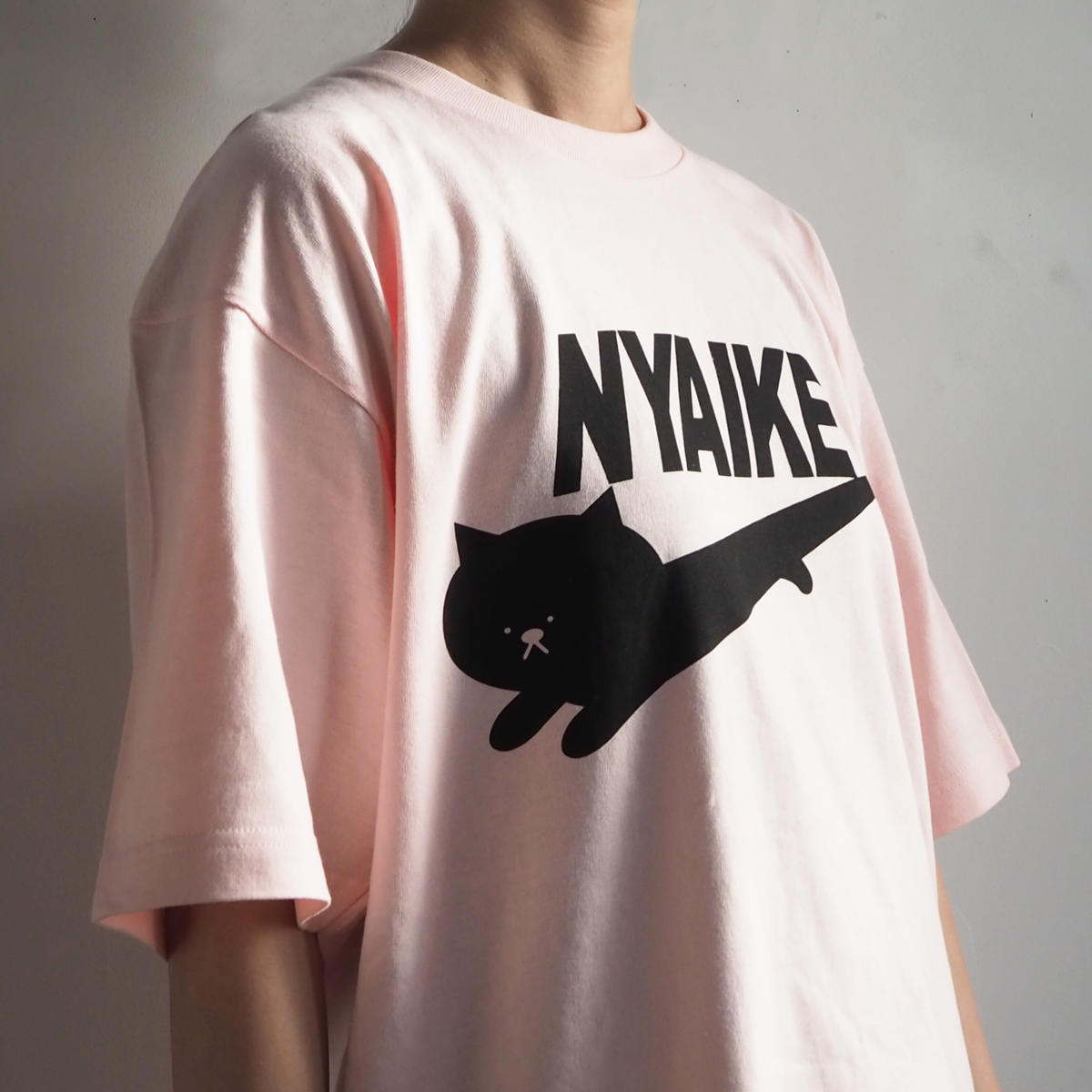 ニャイキtシャツ Vogue Store
