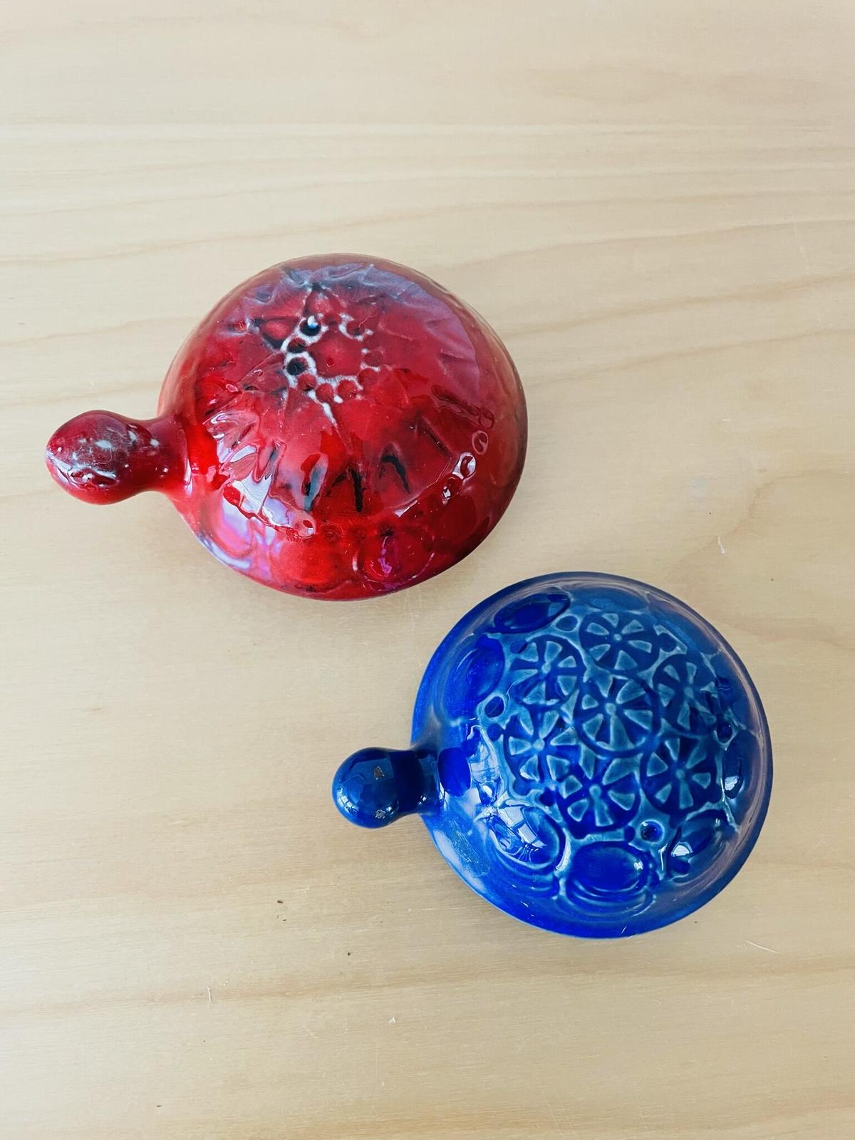 大明万暦風流青竹梅紋三足小花盆古玩骨董仿古磁器民間は古いコレクションを作ります 大明万暦風流青竹梅紋三足小花盆古玩骨董仿古磁器民間は古い