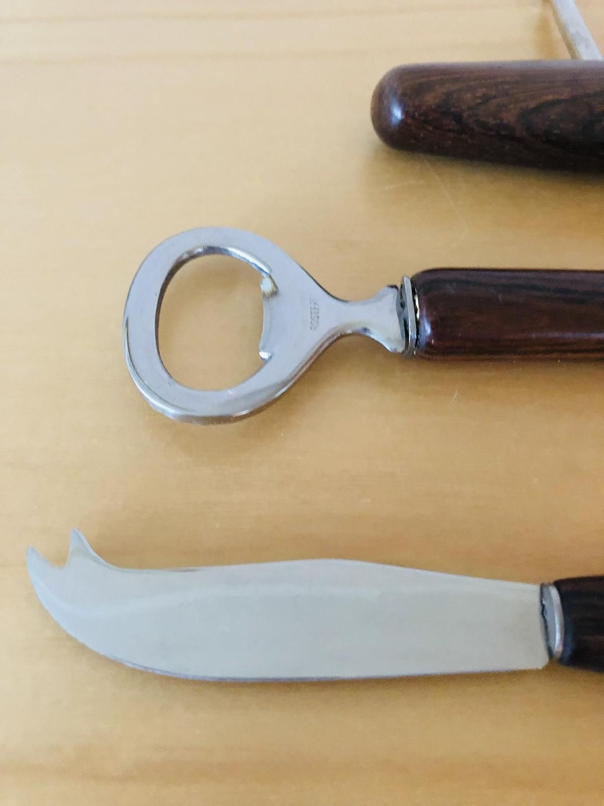 大注目 コルク栓抜きキッチン用品スチール調節可能な缶切り多機能サイドカット手動ジャーボトルオープナーキッチンアクセサリー Rachelbaptista Com Br