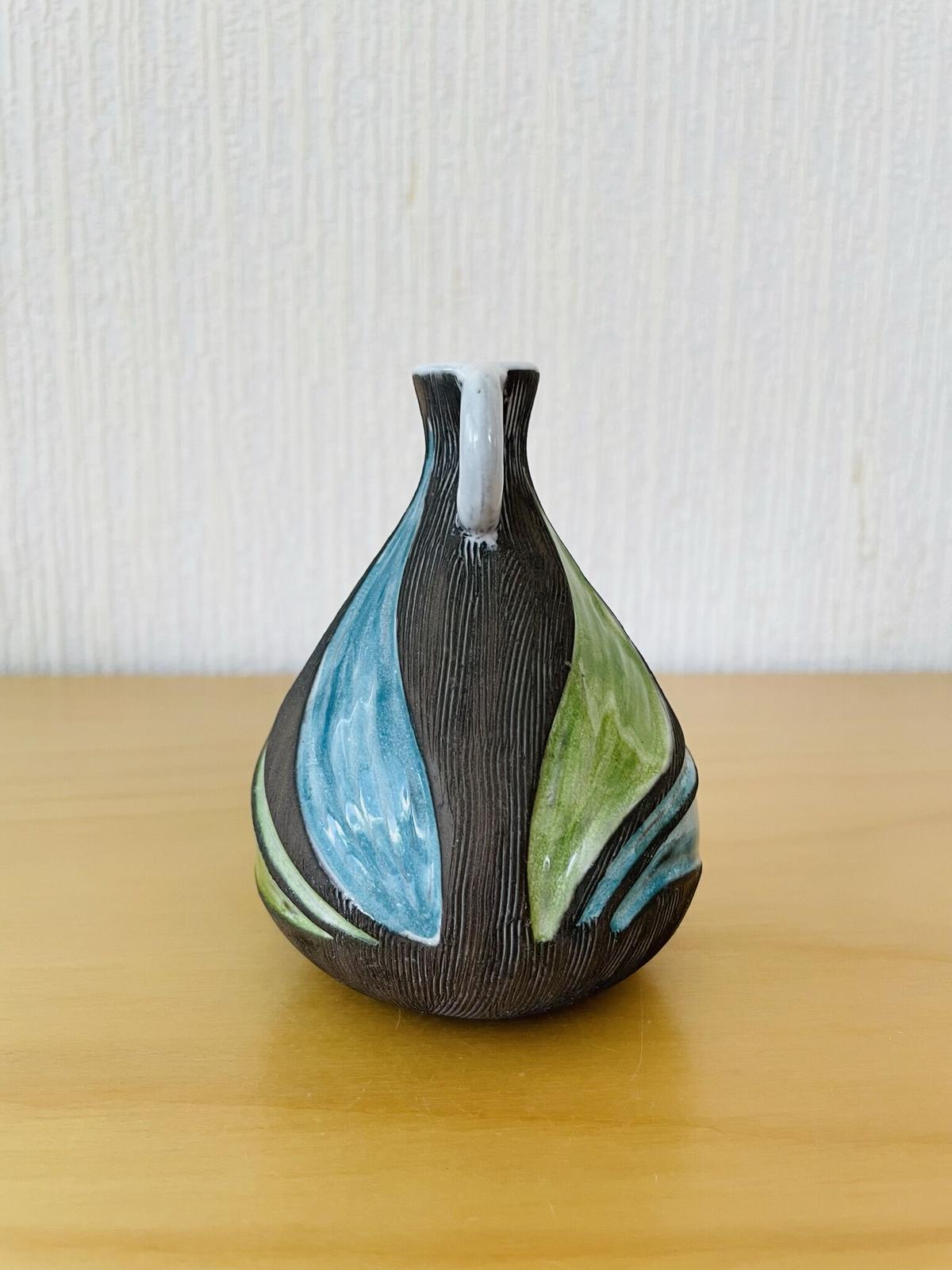 ウプサラエグビー（マリシムリソン）花瓶 【公式通販】