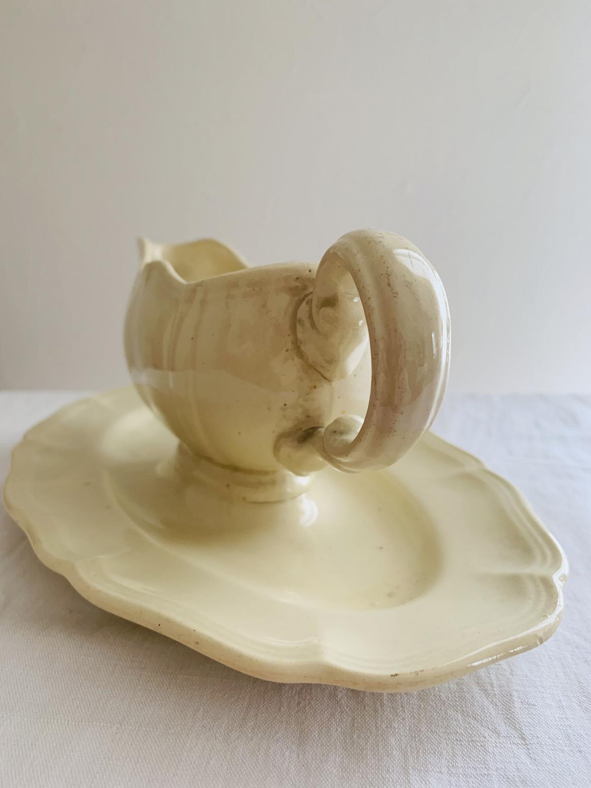 フランスアンティーク　サルグミンヌ　花リム　ソーシエール フランスアンティーク SARREGUEMINES窯 花リム ソーシエール