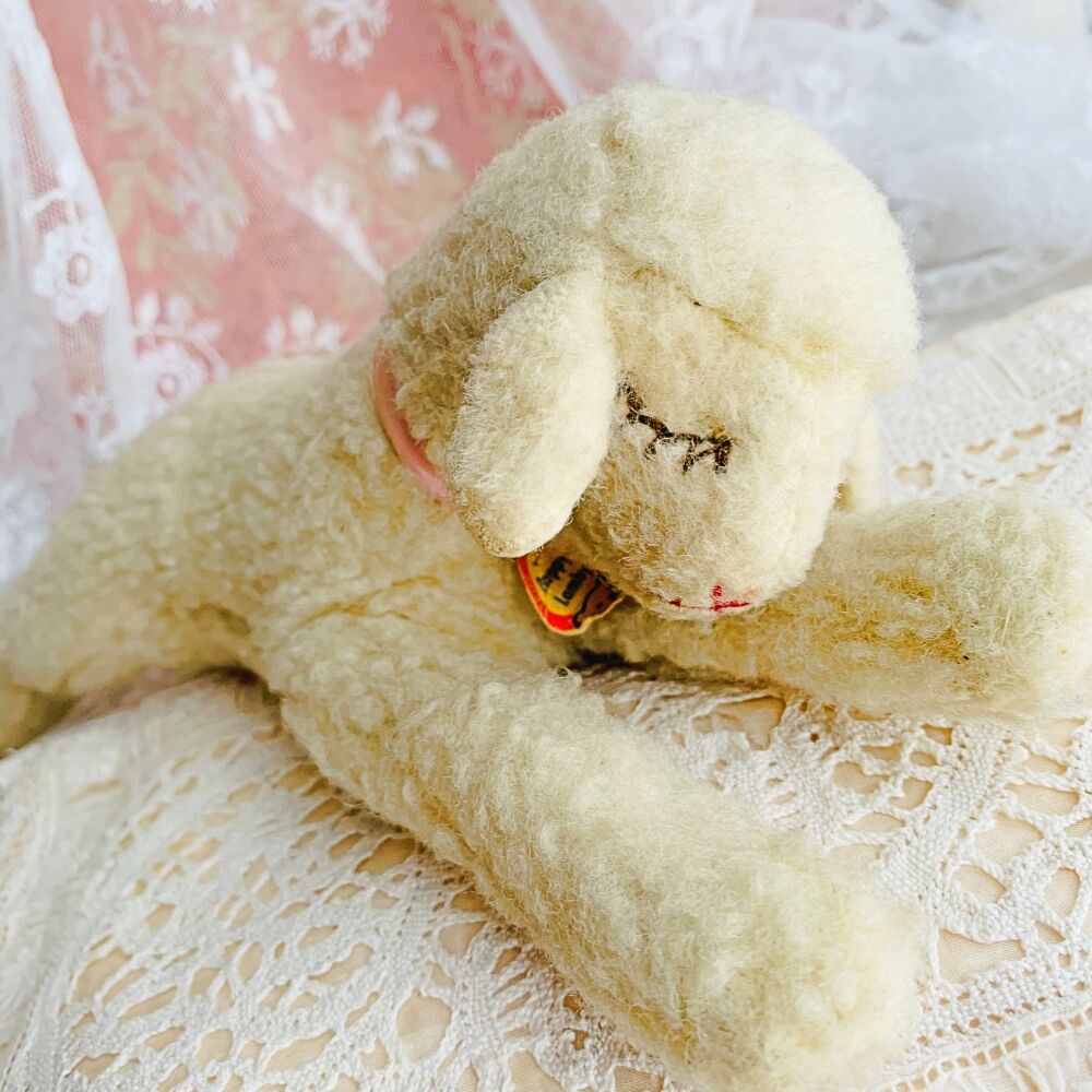 のいずれか シュタイフ Floppy Lamby 17cm オールid S 眠り羊のランビーの通販 By Antique Zoozoo Shop ラクマ ランビー Languagecommission Gov Np