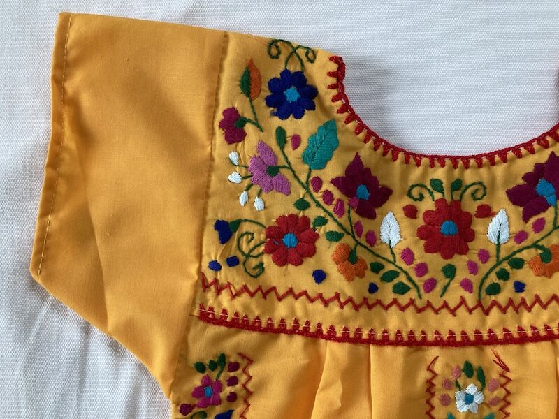 3 4歳サイズ キッズ メキシカン刺繍のワンピース 黄色 Te To Te おやつと