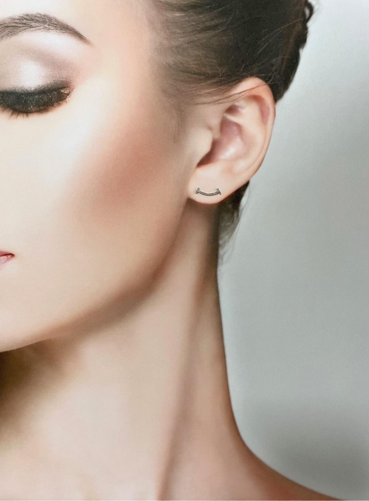 ネイル ピアスk18ホワイトゴールド お試し価格