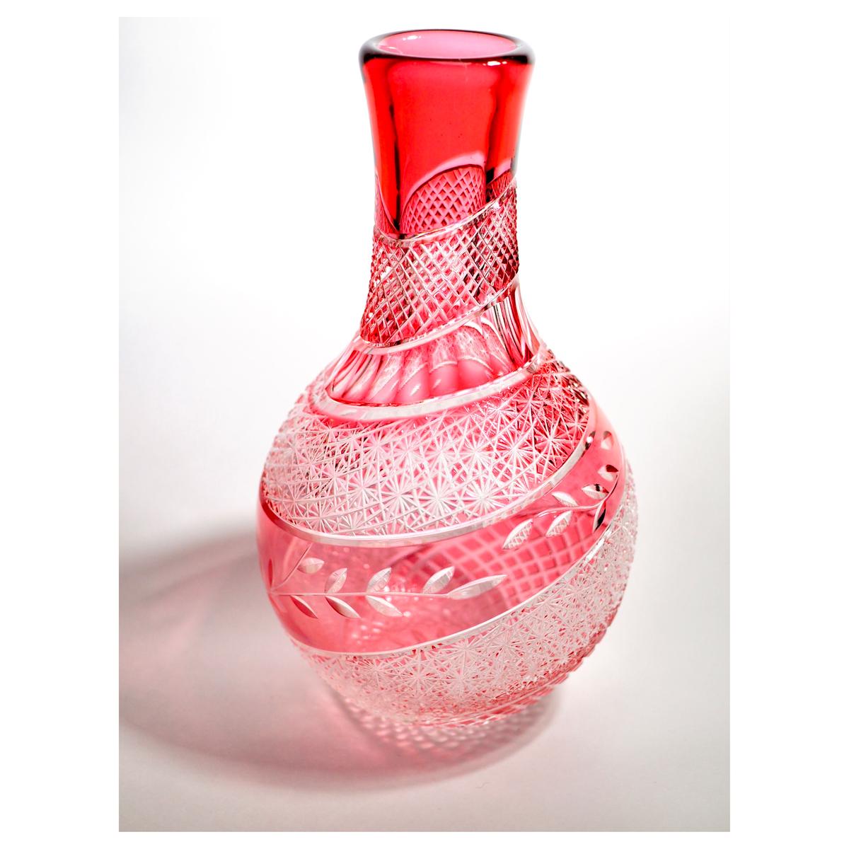 切子花瓶 たおやか 金赤 | ともきりこ TOMOKIRIKO