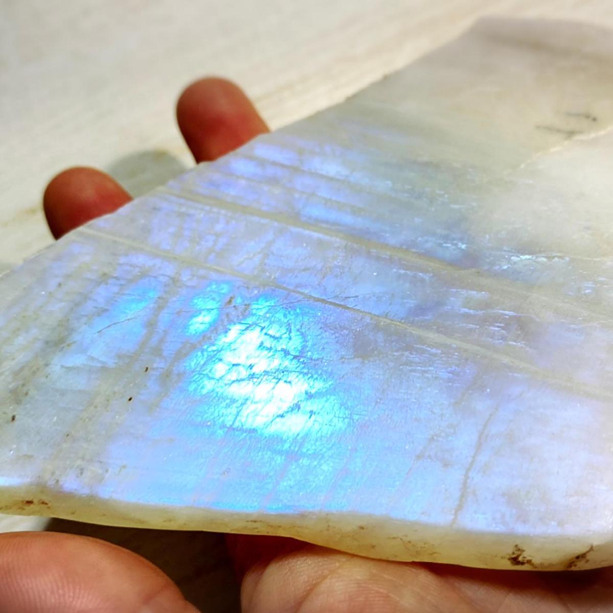 ブルームーンストーン原石特大スライスB ブルームーンストーン原石特大スライスB