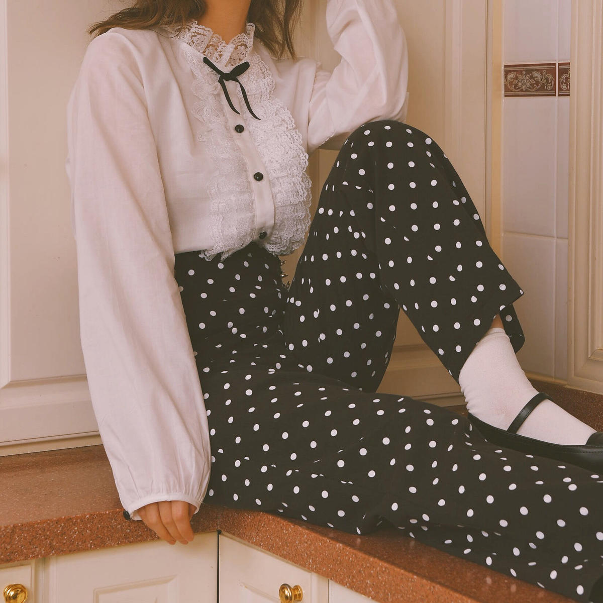 French classic lace blouse | Treat ürself