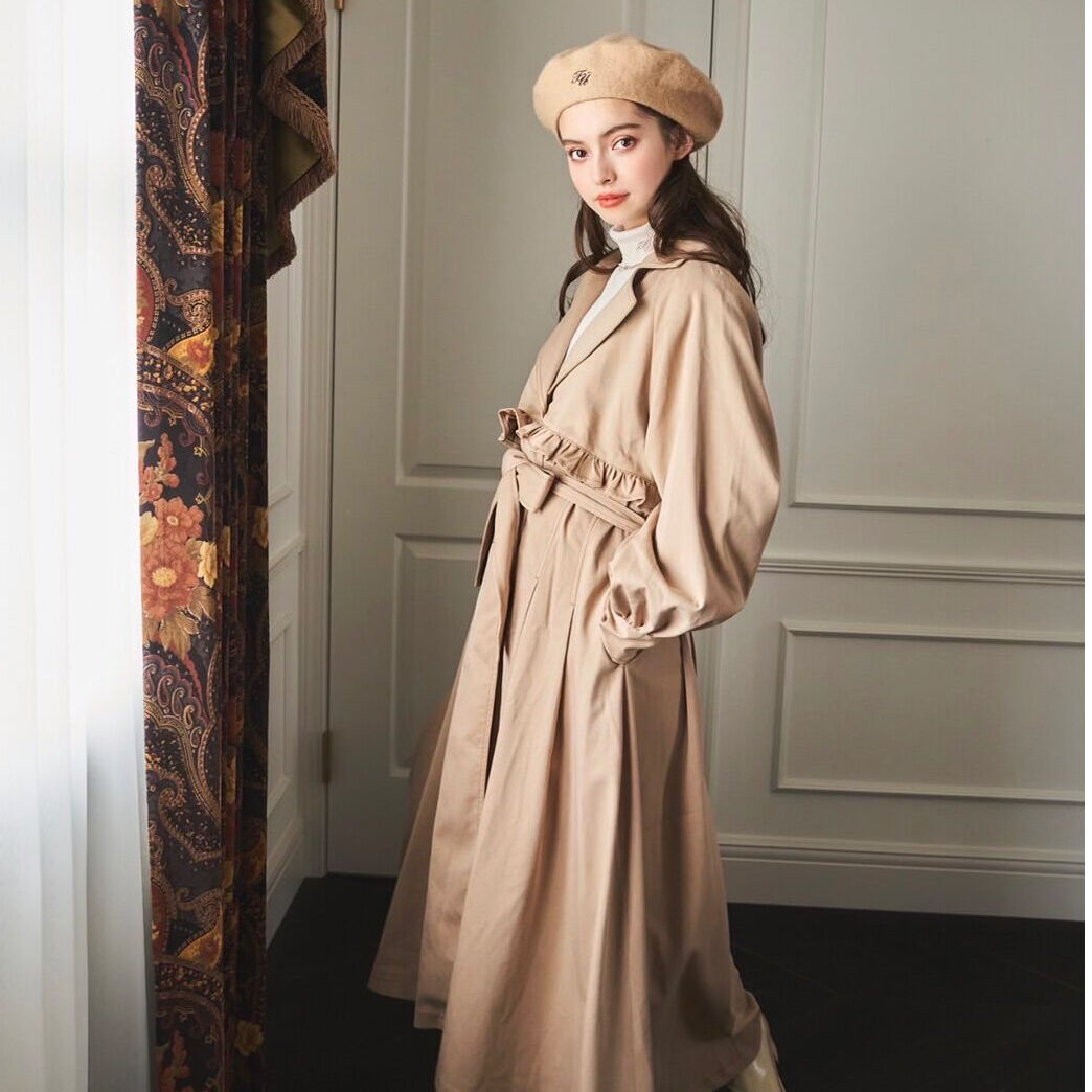 frill UNA trench coat | Treat ürself