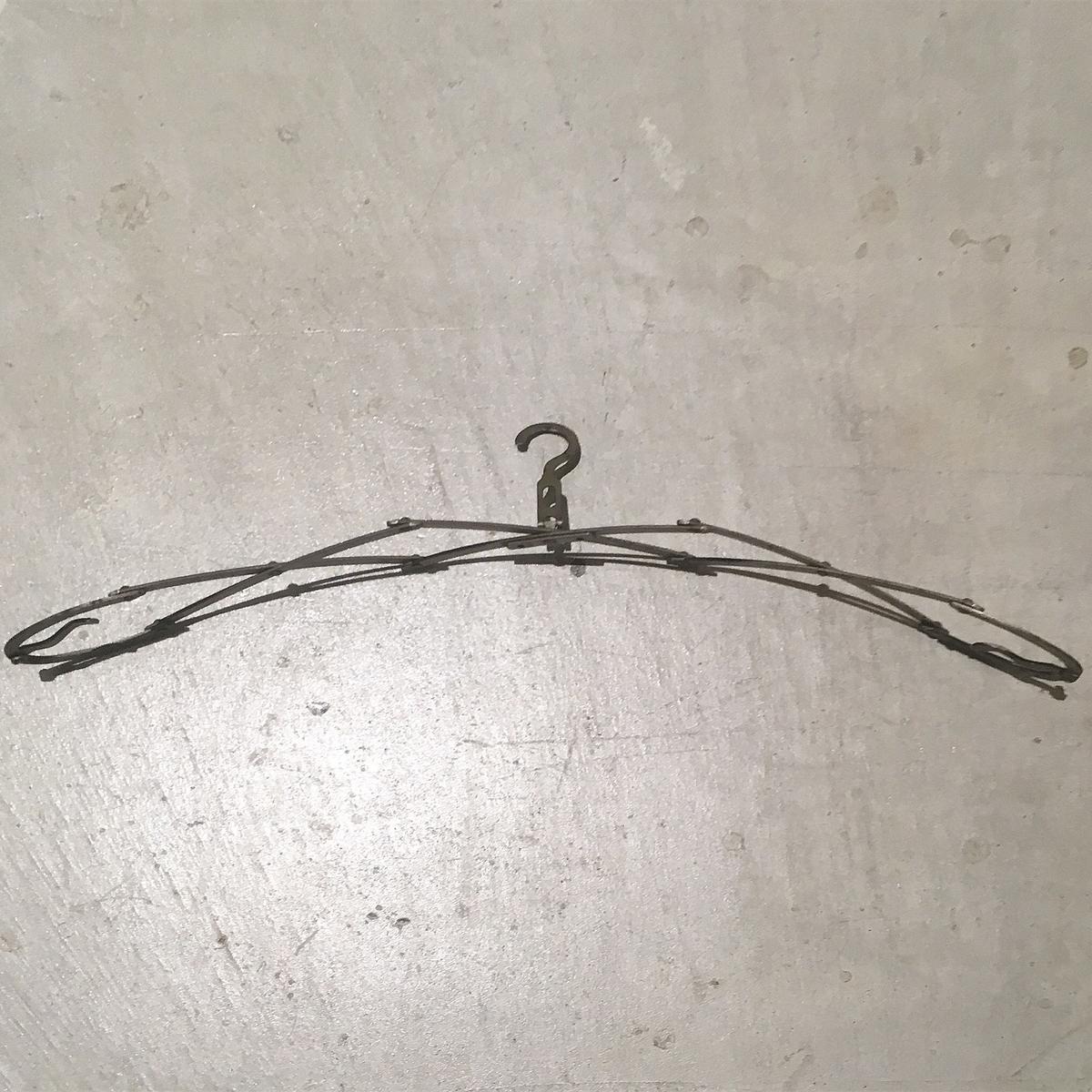 1920〜30's Expandable Hanger Unwave