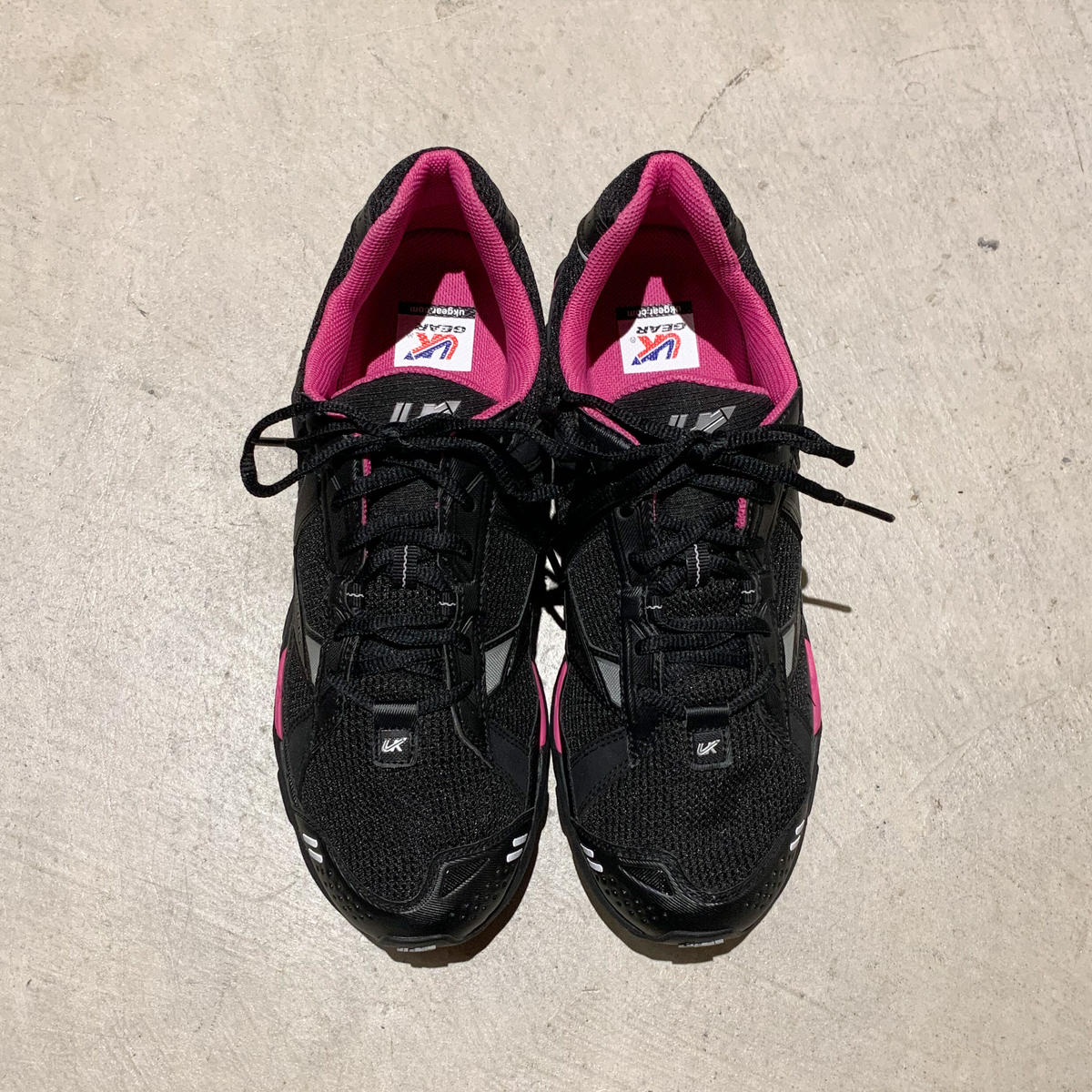 2000's UK GEAR PT1000 Training Shoes Deadstock...