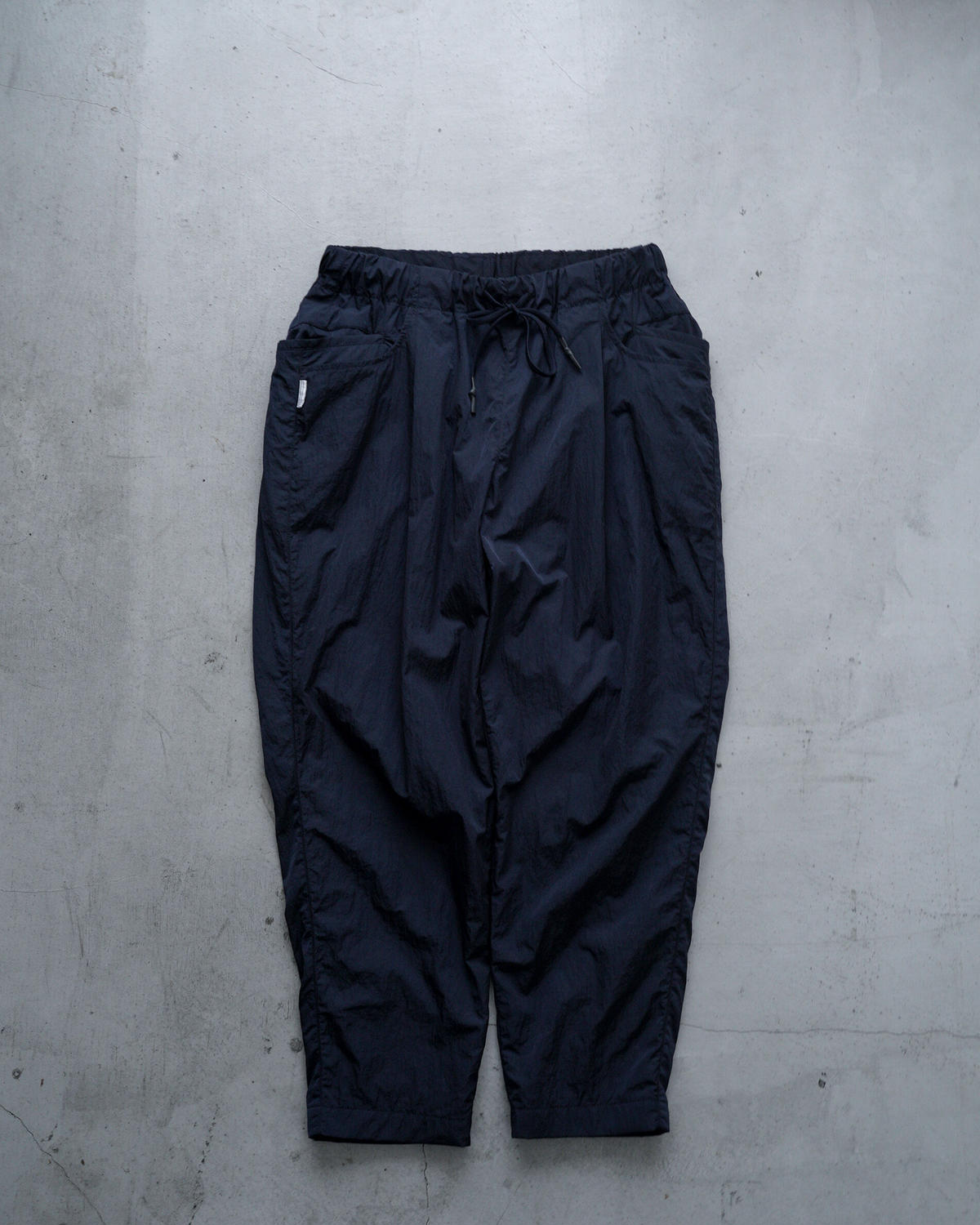 S.F.C TAPERED EASY PANTS - Navy | Waynt Store K... S.F.C TAPERED EASY PANTS - Navy | Waynt Store K...