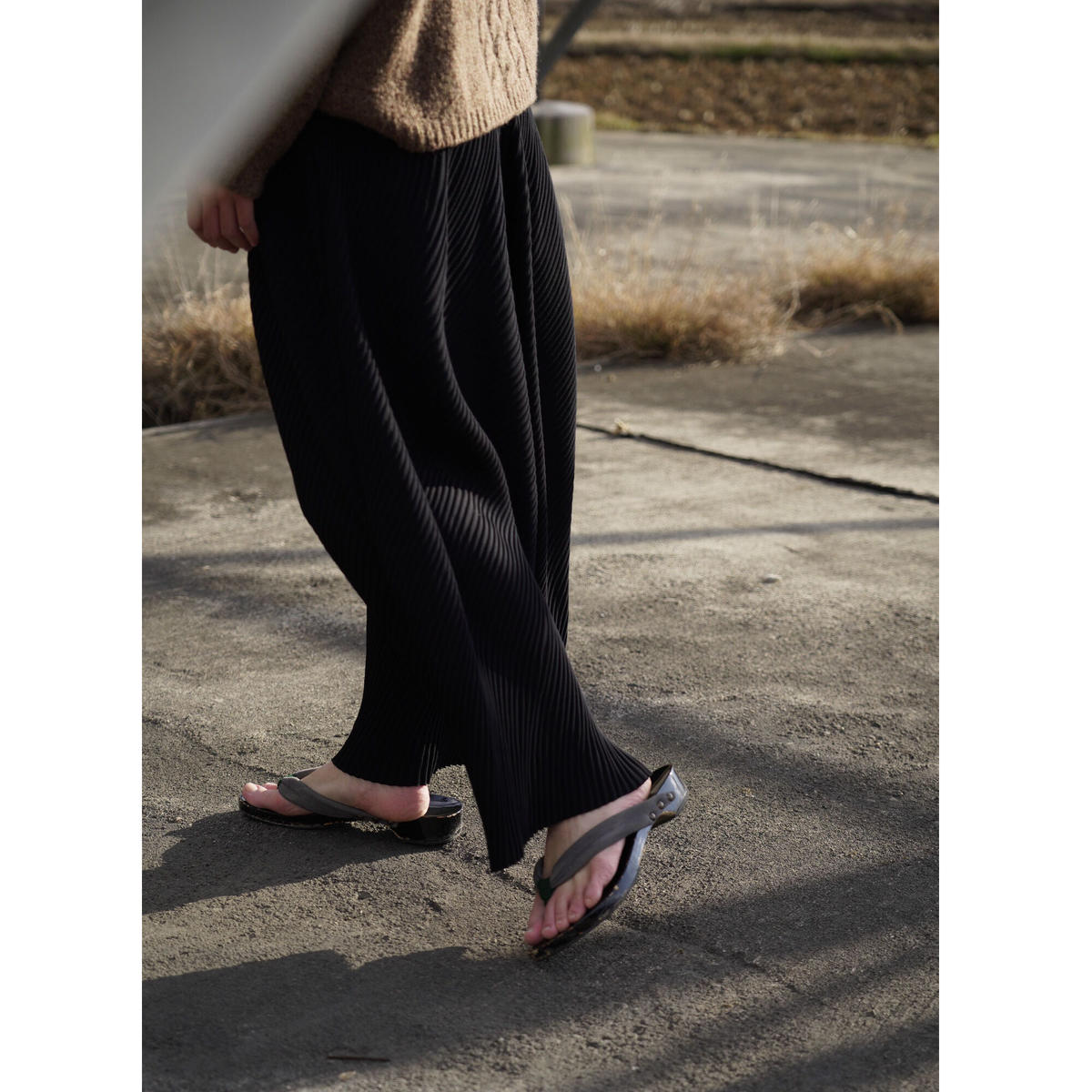 ka na ta hida pants ヒダパンツ KANATA/カナタ】よりヒダパンツ（hida pants)が買取入荷