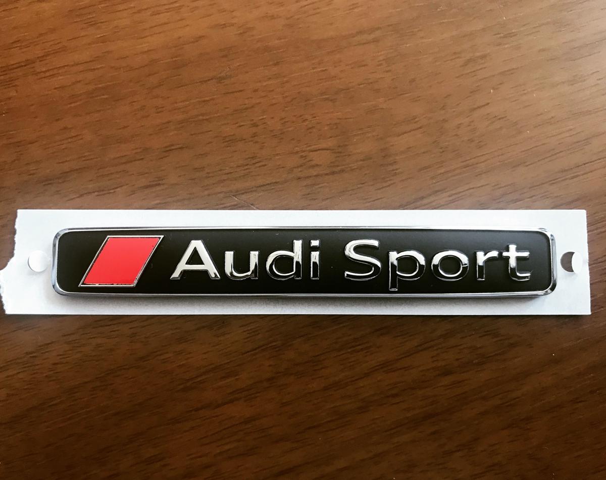Audi 純正品 Audi Sport エンブレム アウディ R8 4S | Welt Aut...