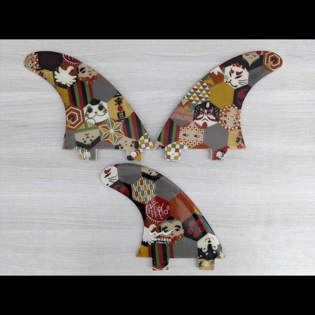 FCS トライフィン Mサイズ キモノフィン 鱗文様