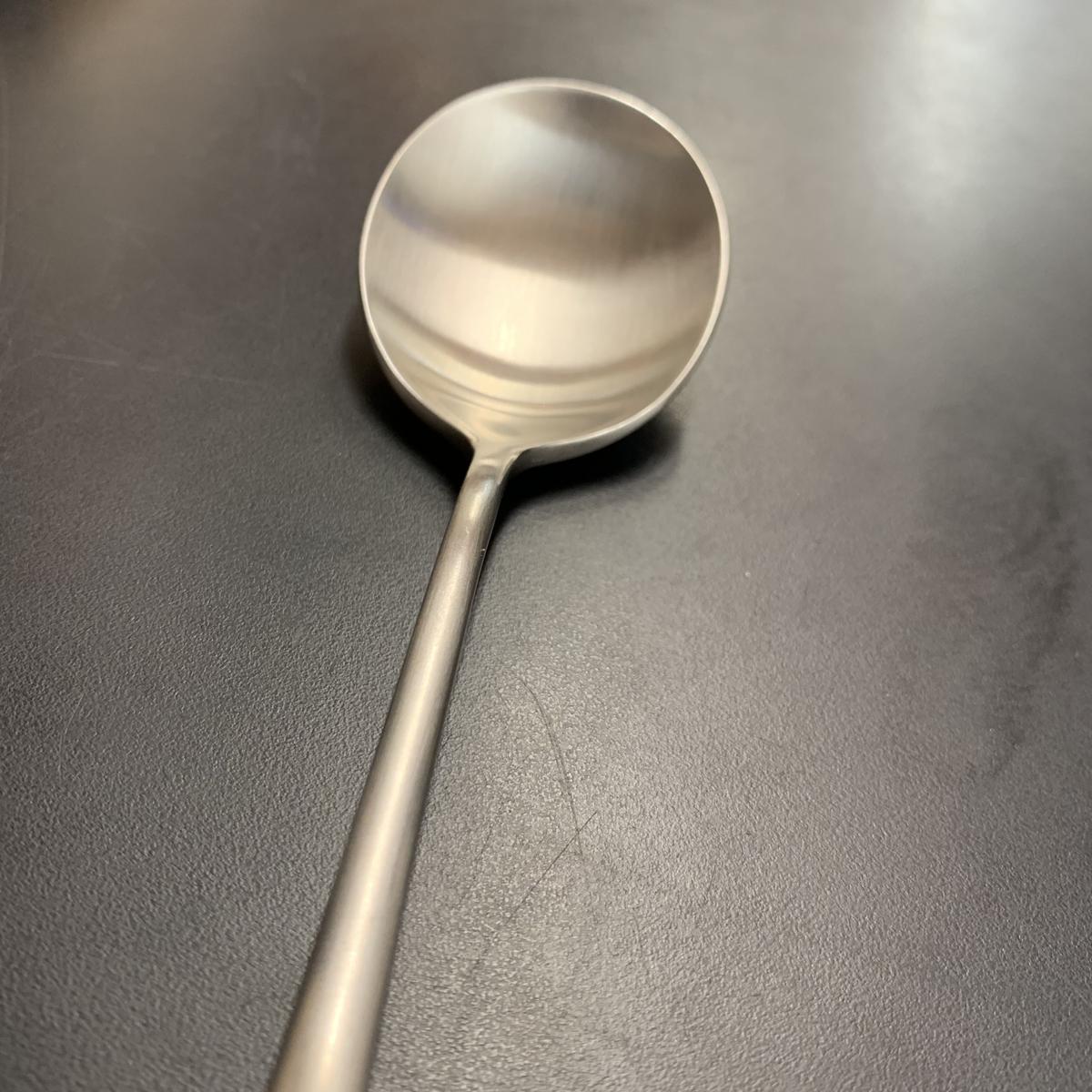 人生が変わる料理道具掲載 飯田屋オリジナルのアウラつや消しデザートスプーン 飯田屋 人生が変わる料理道具掲載 飯田屋オリジナルのアウラつや消しデザートスプーン 飯田屋