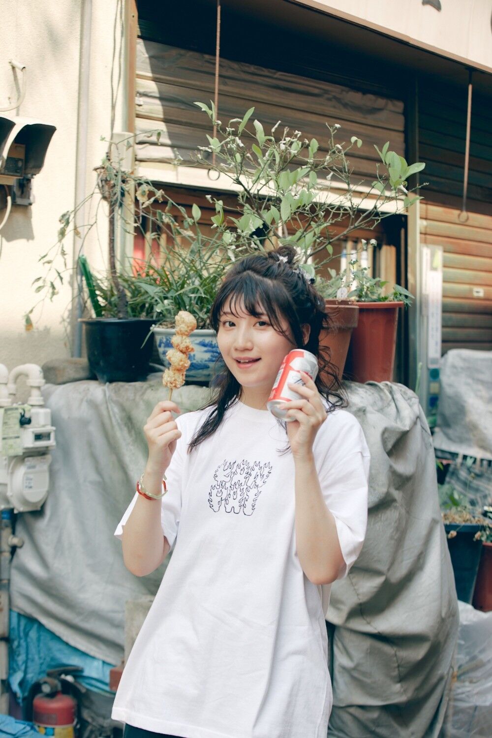 酒村ゆっけ、　Tシャツ TORIAEZU KANPAI TEE（BLACK) | 酒村商店