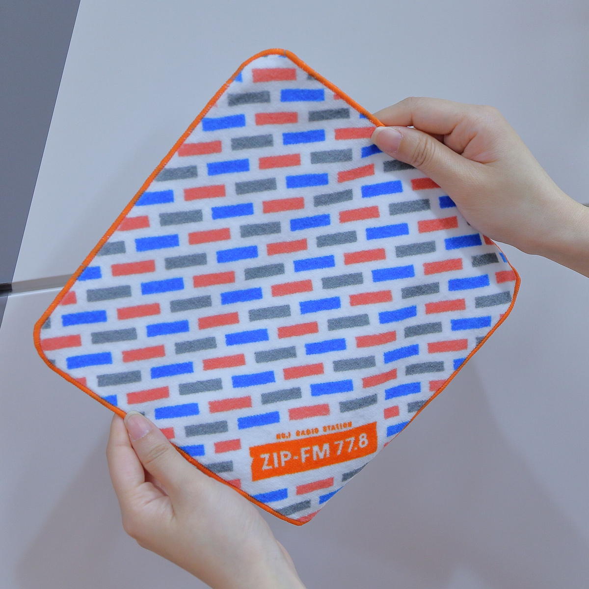 ZIPFM オリジナル ハンドタオル ZIPFM OFFICIAL STORE