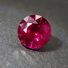 そのルビーは本物 合成ルビーの見分け方 カラッツ Gem Magazine