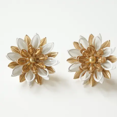 ヴィンテージアクセサリー・コスチュームジュエリー ショップ Attireine まとめ買いでお得 ◇サラコベントリー:銀パール+チェーンラリアット:ヴィンテージコスチューム ネックレス
