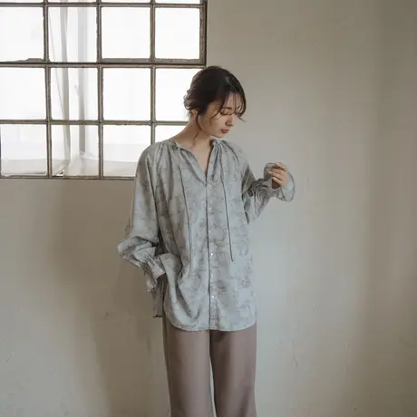 june -little closet-