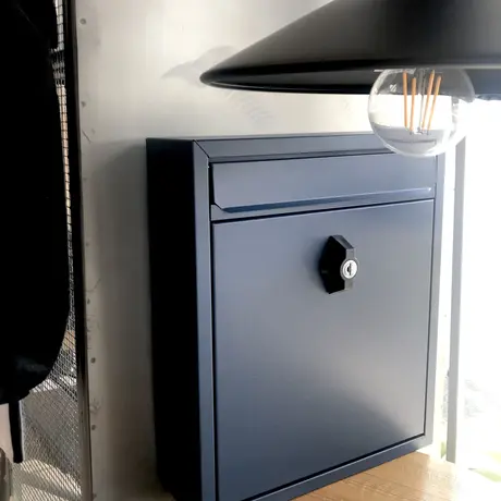 LIST&STORE