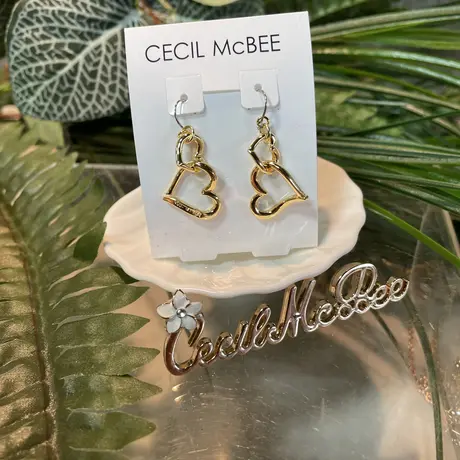 Cecil Mcbee Accessory