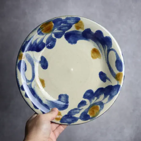 やちむん 唐草掻き落とし 大皿（40㎝）読谷村北窯